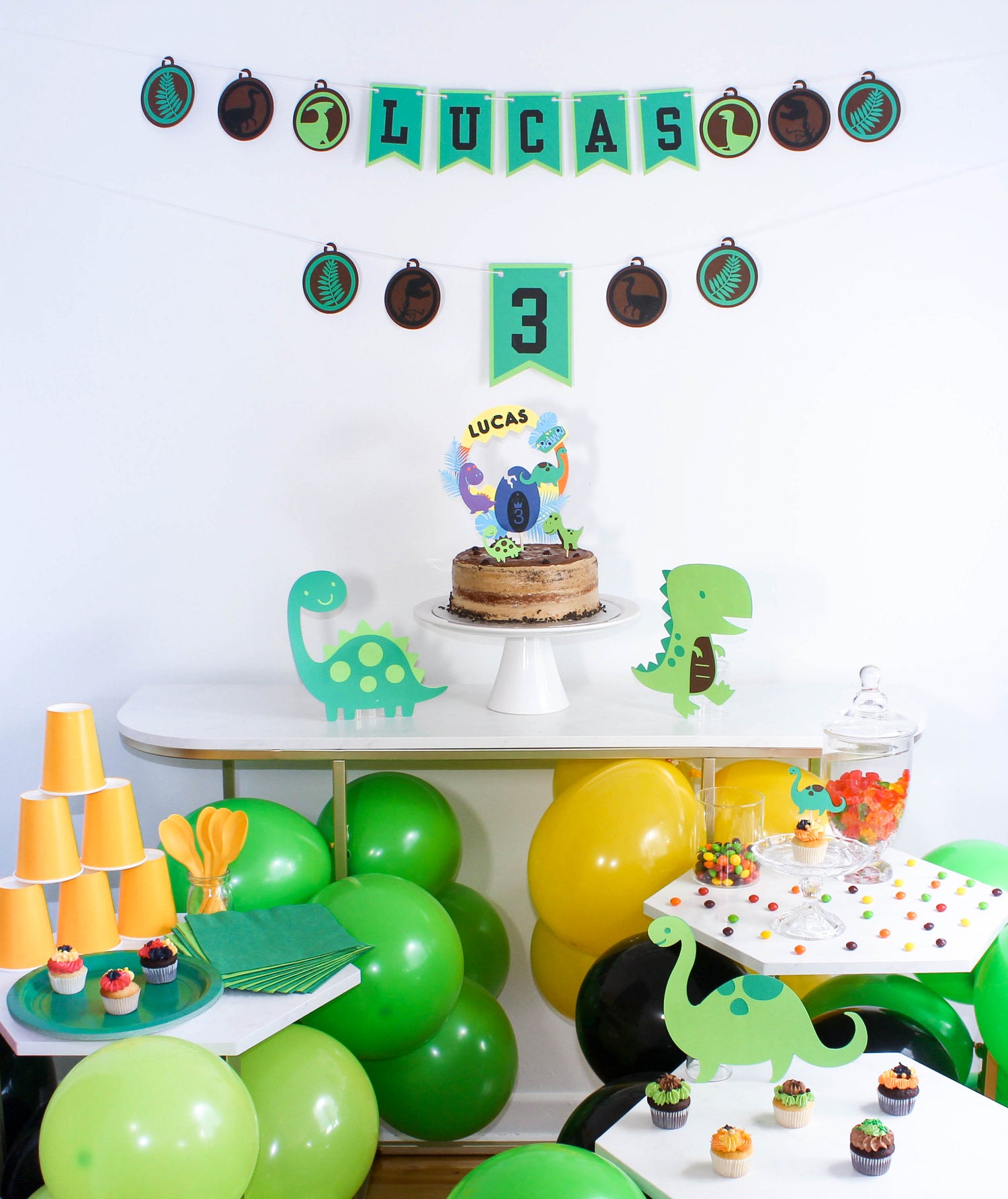 Anniversaire dinosaures - fete enfants à montreal - boite de fete - birthday party box 