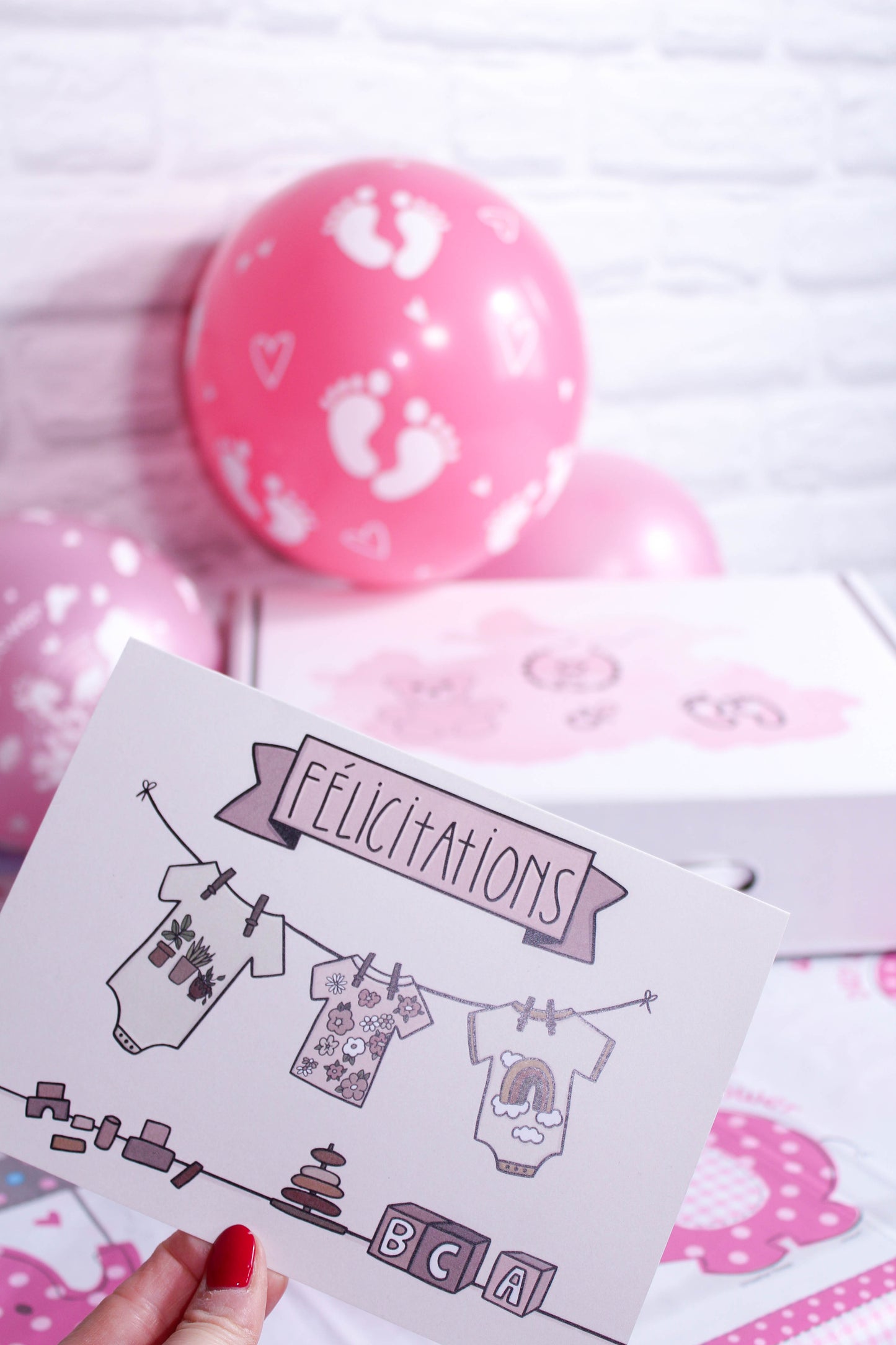 Carte de souhaits pour célébrer la venue au monde d'une petite fille !